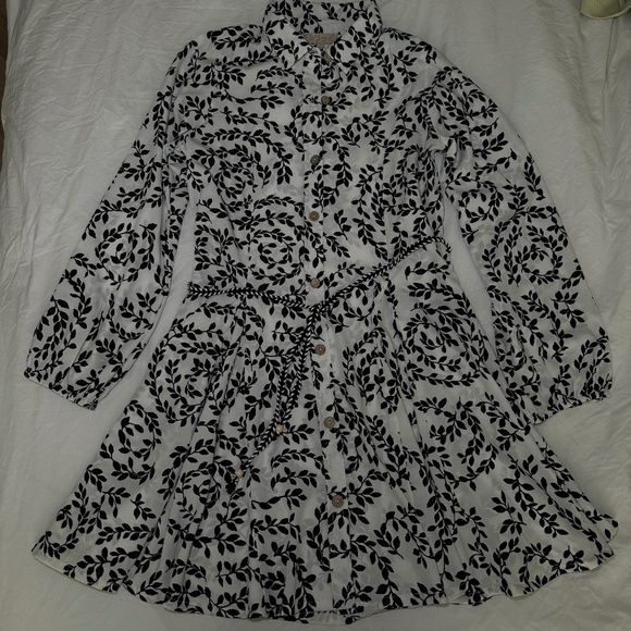 NWT - Floral Dress Black and White Indulge Ruffled Smocked Sundress XL With Belt - Picture 2 of 5